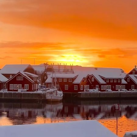 Kule Gule Huset Apartment Svolvaer Exterior photo