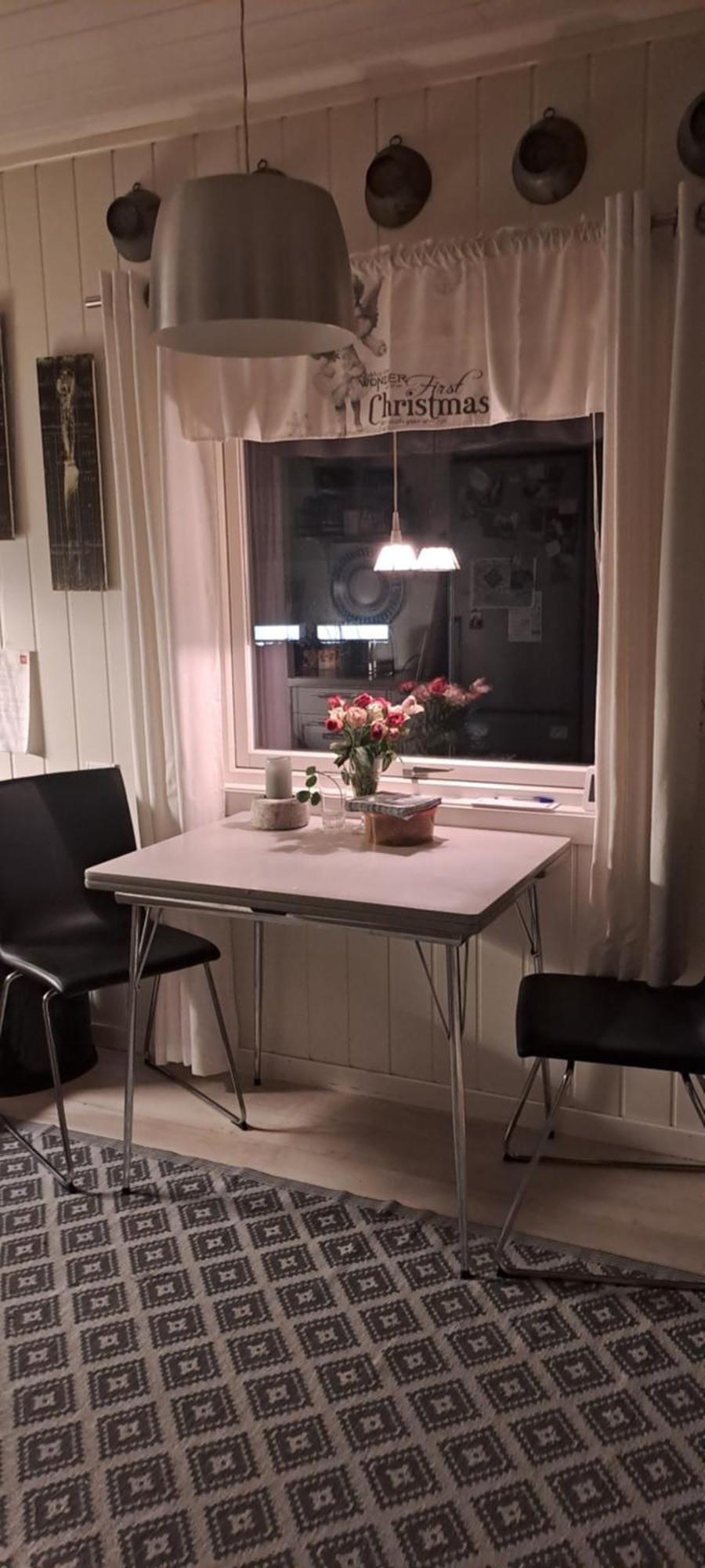 Kule Gule Huset Apartment Svolvaer Exterior photo